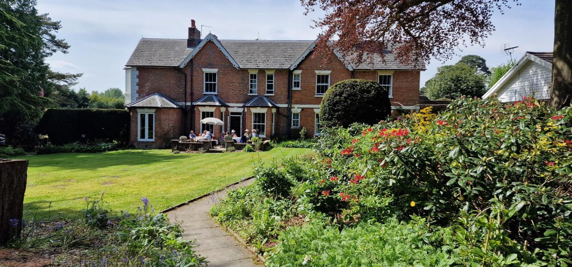 Claridge House Bed & Breakfast Lingfield Bagian luar foto