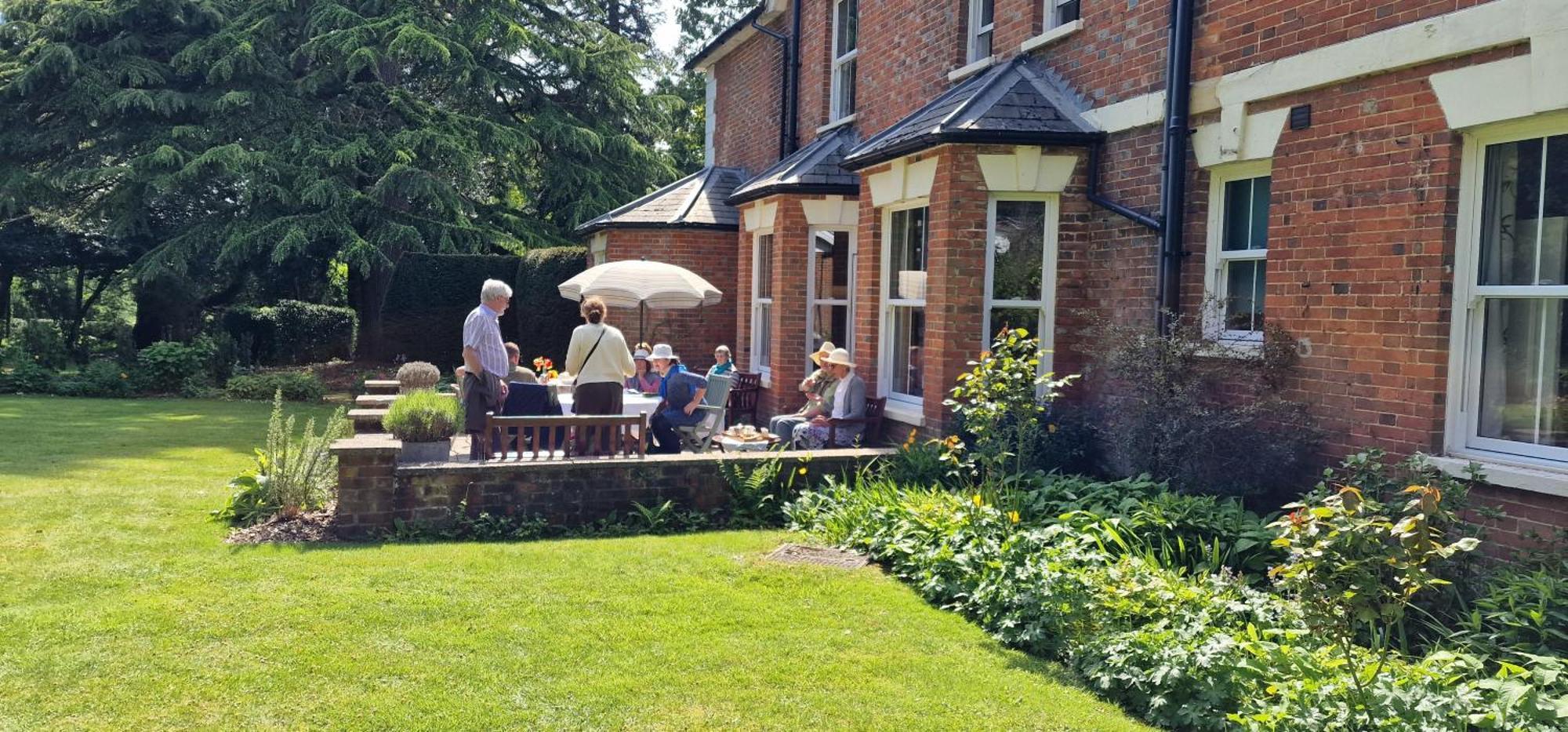 Claridge House Bed & Breakfast Lingfield Bagian luar foto